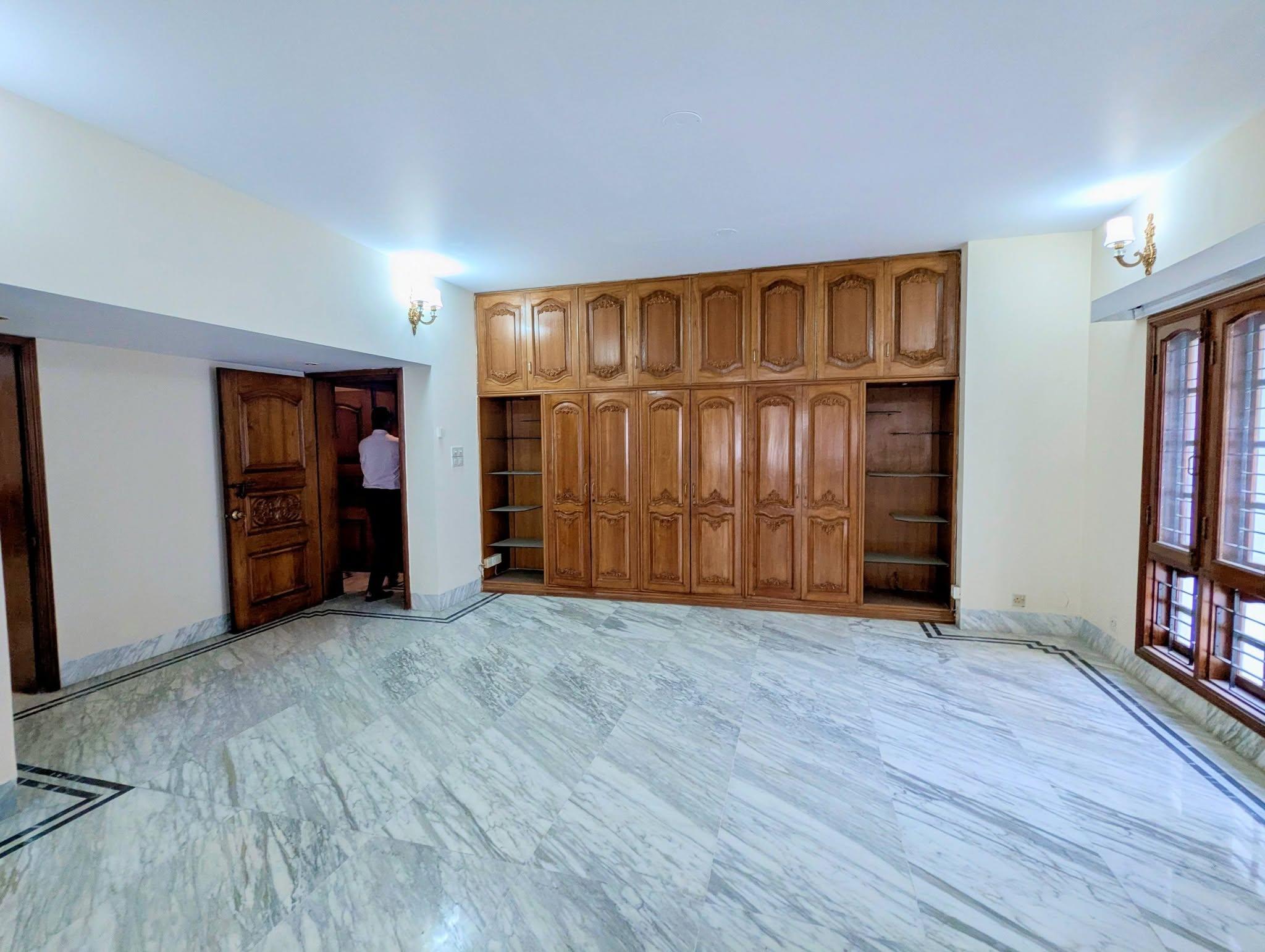 Luxury Semi Furnished Duplex Apartment for Rent in Baridhara Diplomatic Zone.