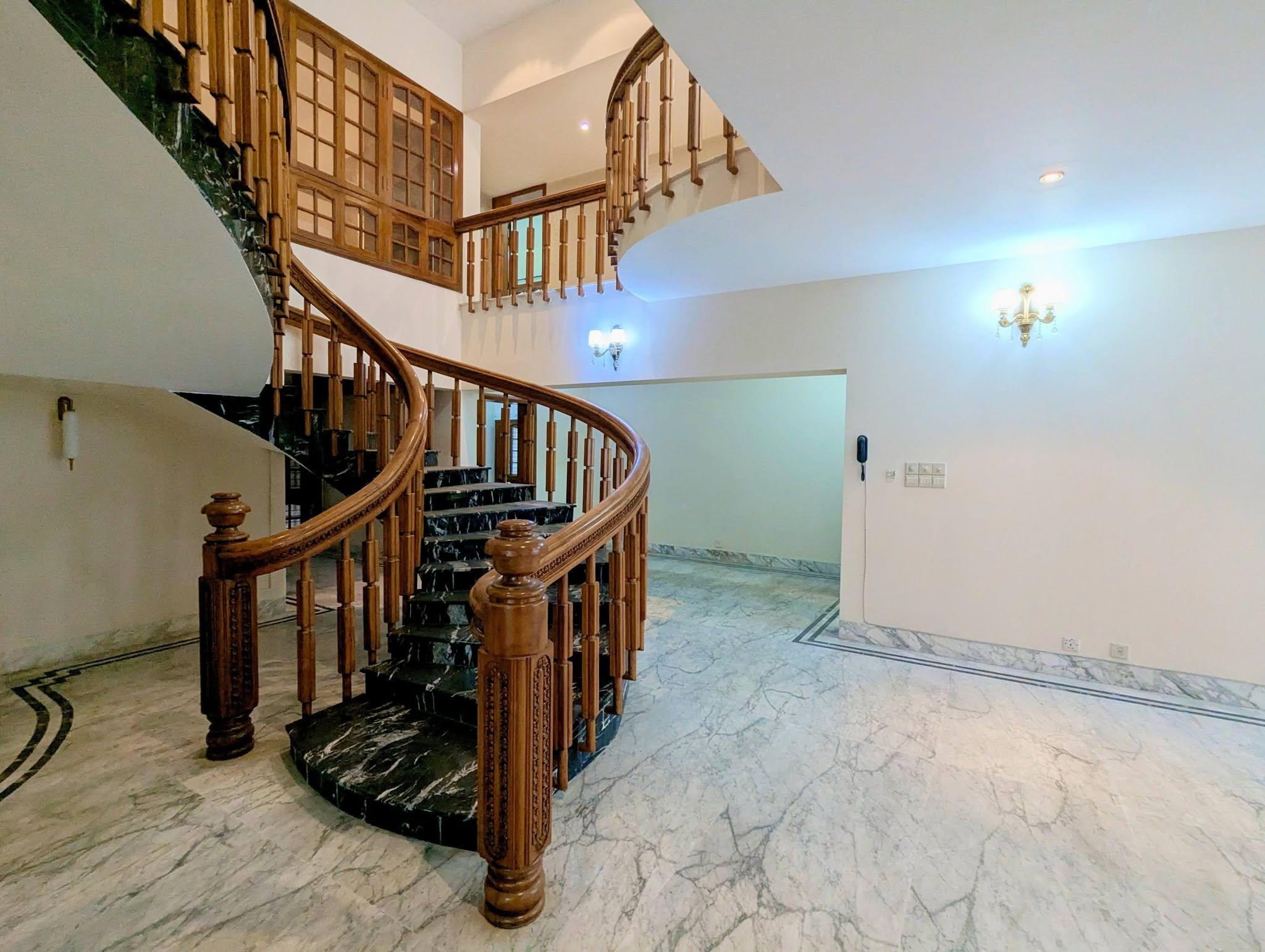 Luxury Semi Furnished Duplex Apartment for Rent in Baridhara Diplomatic Zone.